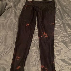 Teeki black splotchy leggings with cow skulls